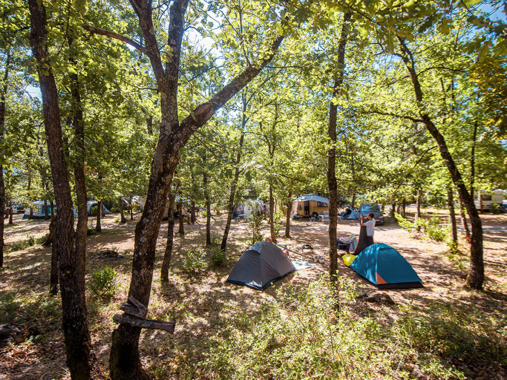location emplacement camping haute provence
