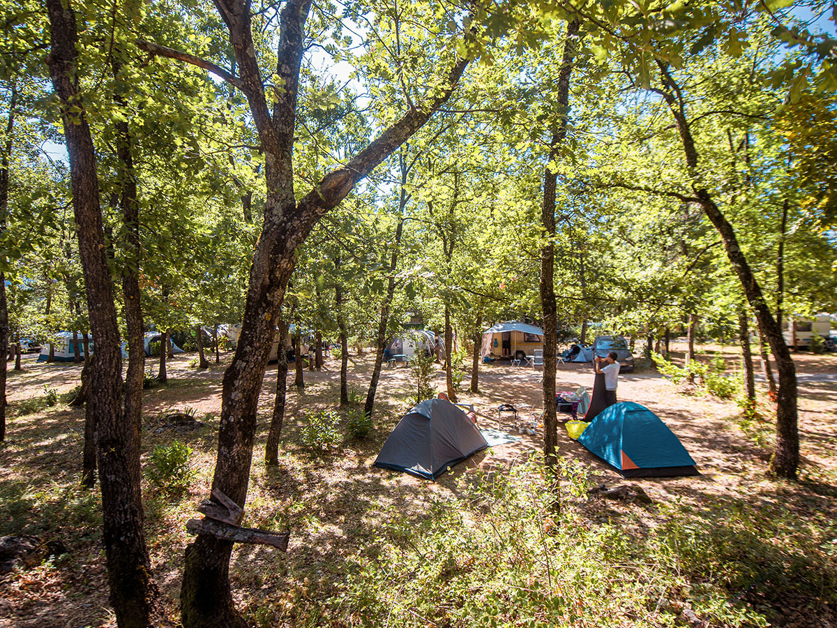 location emplacement camping haute provence