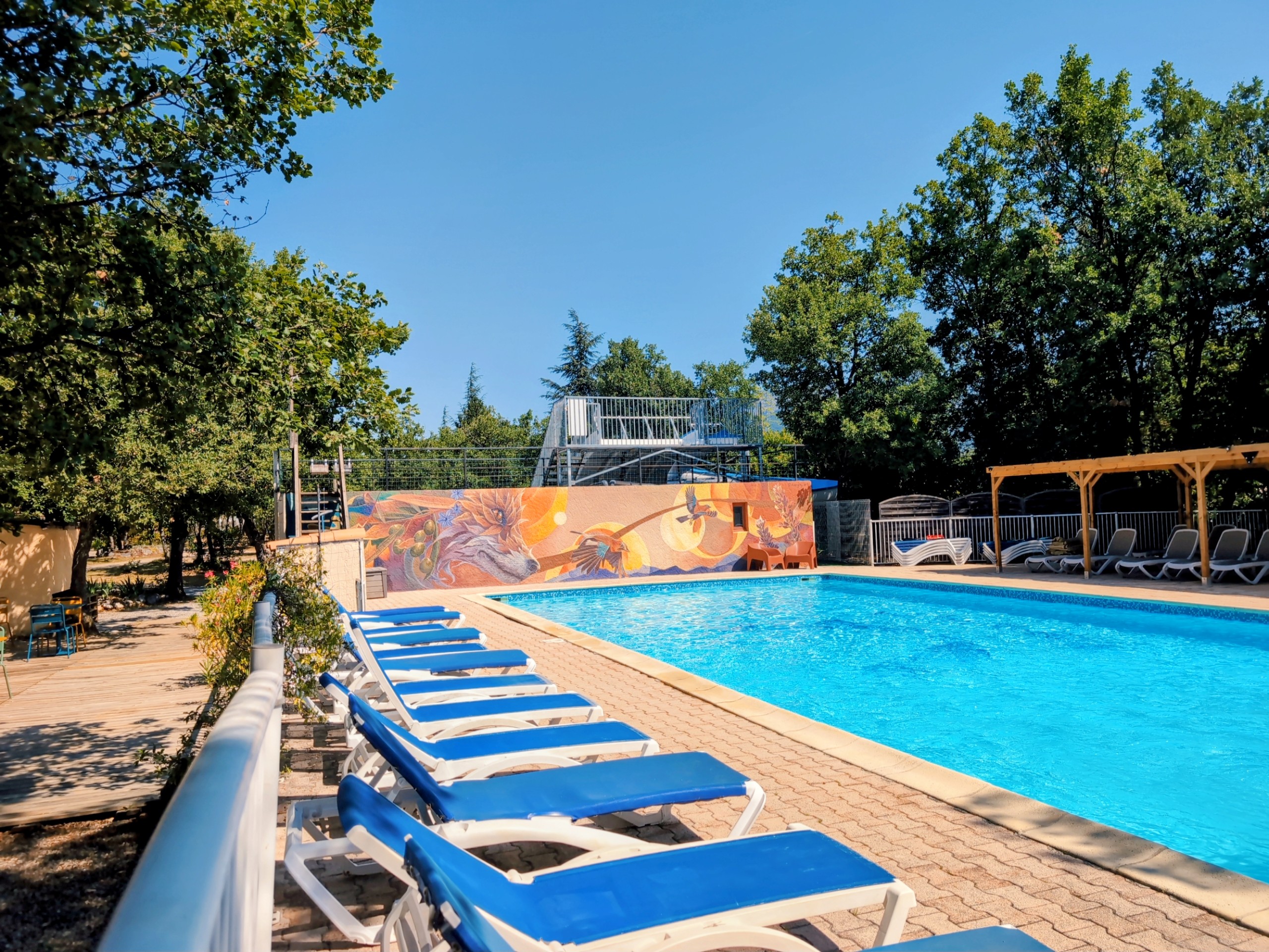 PISCINE TRANSATS FRESQUE 2026