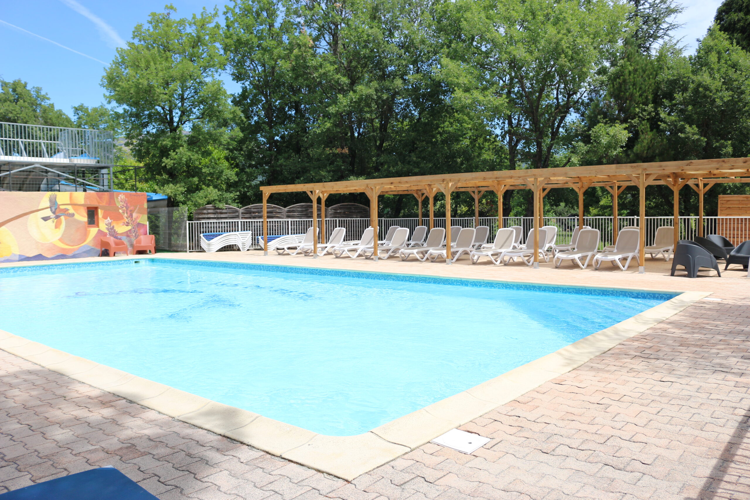 PISCINE TRANSATS TONNELLE OMBRAGEE
